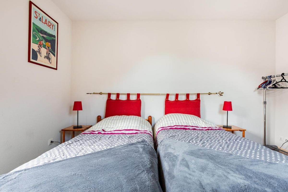 Appartement Duplex Classe 4 Etoiles Plein Centre Village Сен-Лари-Сулан Экстерьер фото